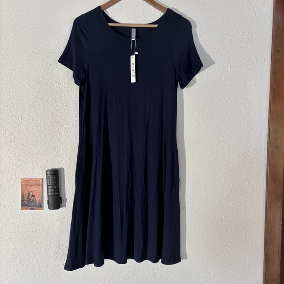 Classic A-Line Navy Mini Dress NWT - Picture 1 of 7